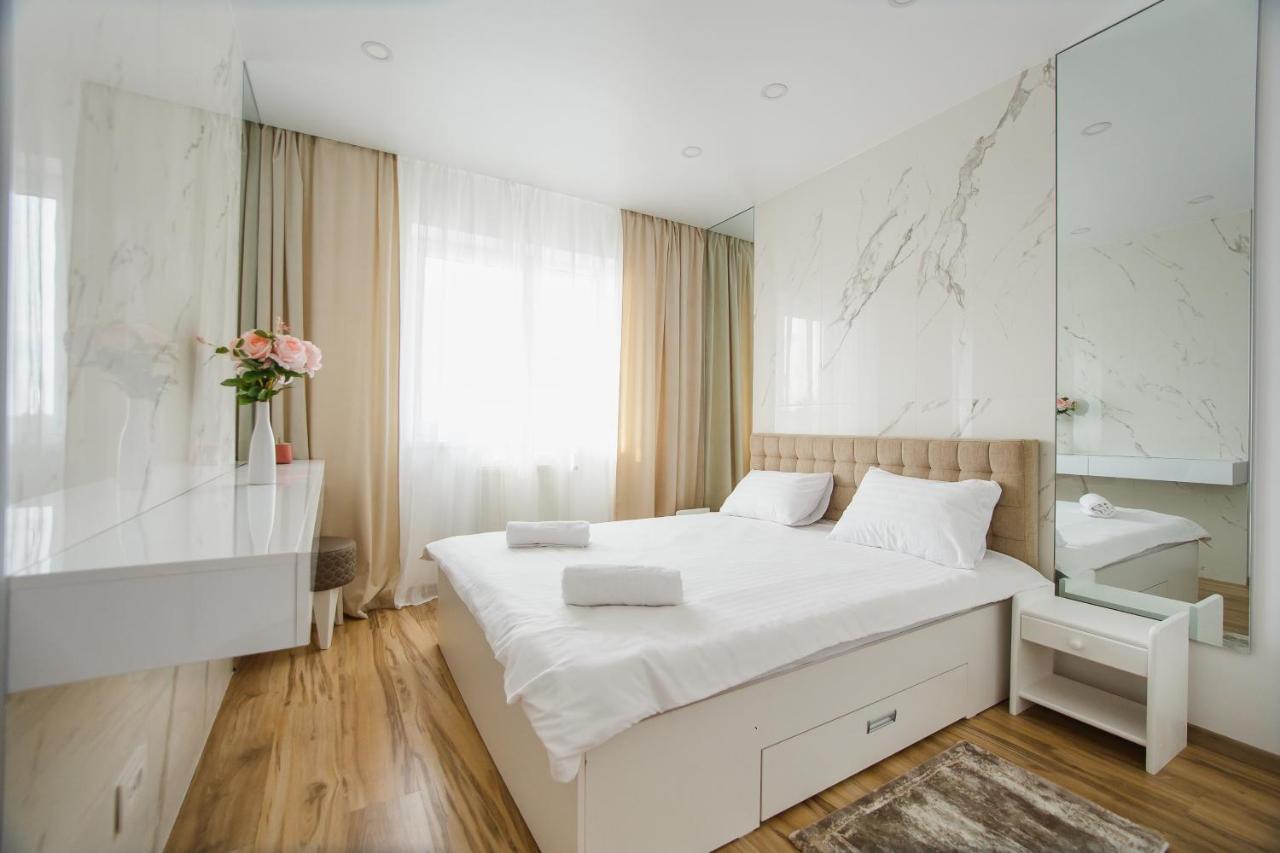 Elegant & Spacious - Central Apartment Oradea Buitenkant foto