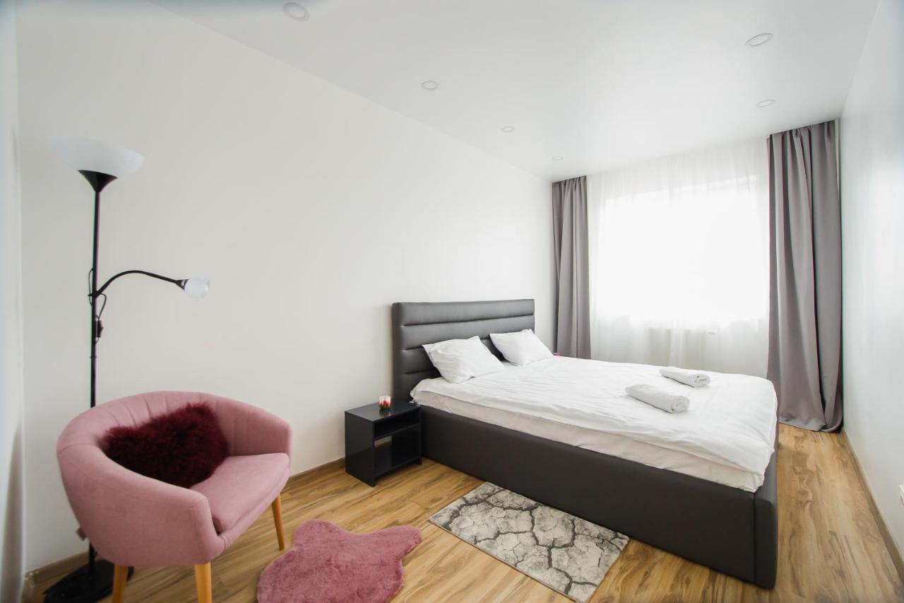 Elegant & Spacious - Central Apartment Oradea Buitenkant foto
